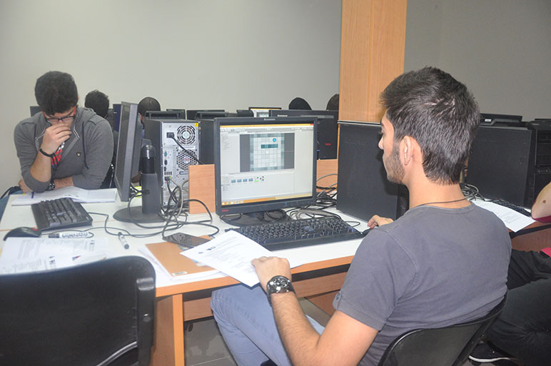 RHU ACM introduces “Unity” in a hands-on workshop