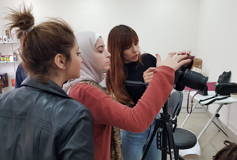 RHU Design Department hosts “Food Play Artistic Photography” workshop