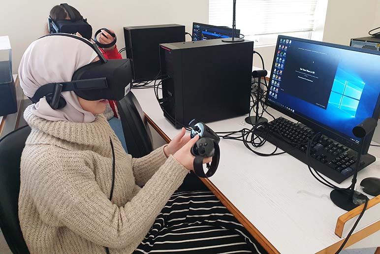 A Virtual Reality Illustration workshop at RHU