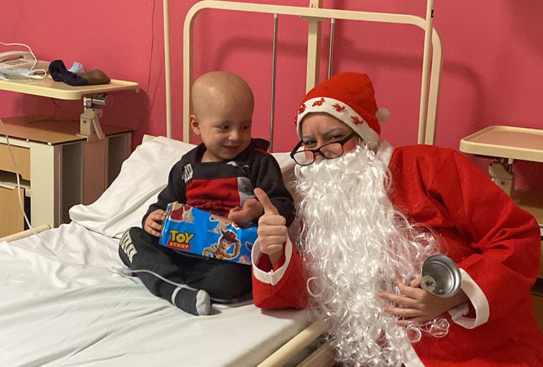 RHU Design Society give children with cancer a reason to smile during the holiday season 