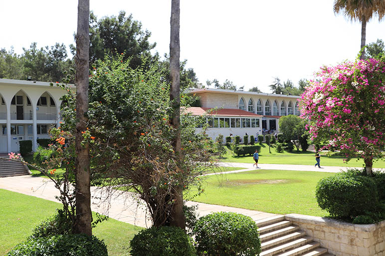 Rafik Hariri University organizes a panel discussion titled “Integrating Ethics and Spiritual Values in Education”