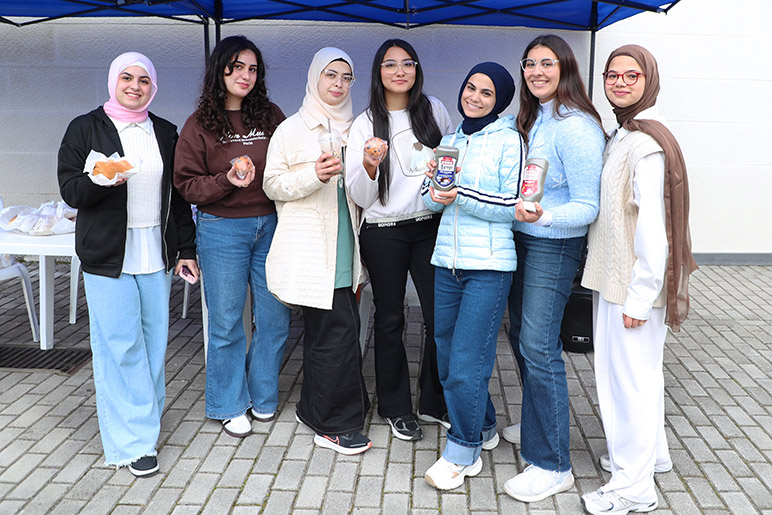 Sweet & Sip brings the RHU Community together for a good cause